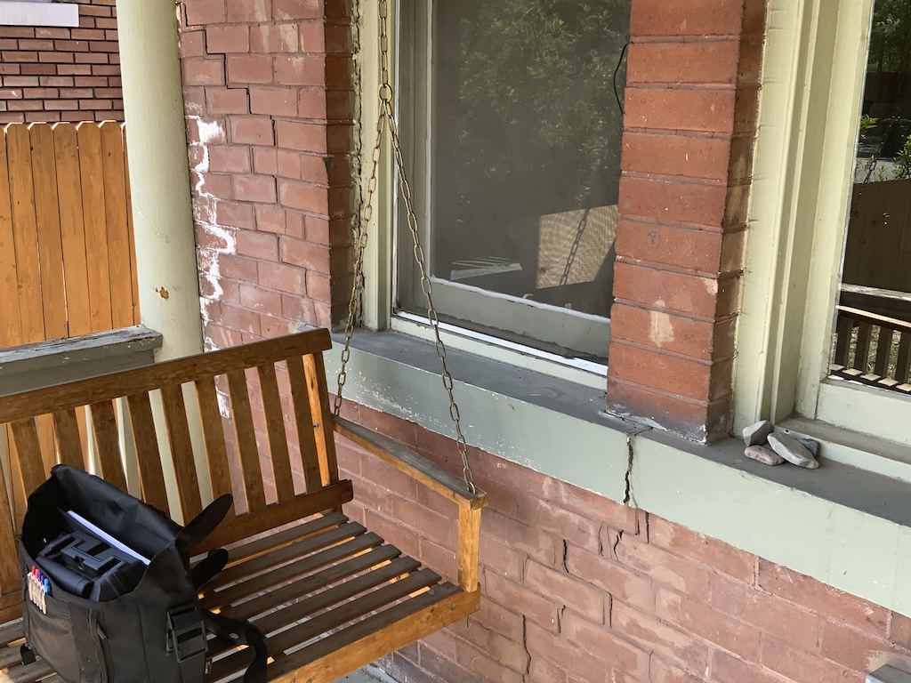 Example of excessive cracking on exterior brickwork.