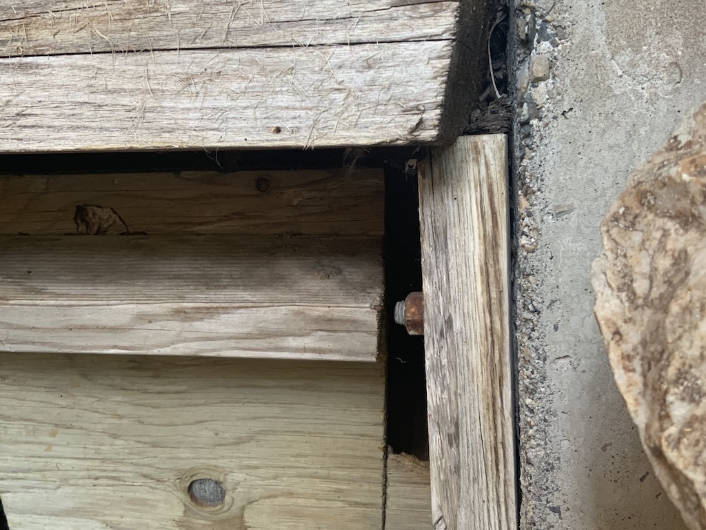 failed bearing example - not enough bearing area